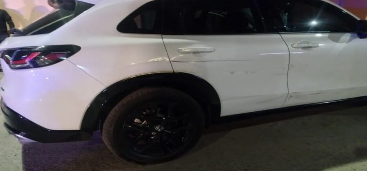 Accidente entre una motocicleta y un Honda deja un herido
