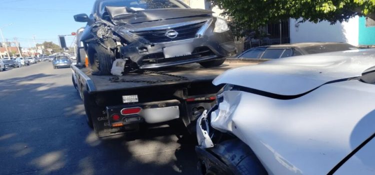 Accidente en el fraccionamiento Villas de Monterrey deja un lesionado Accidente en el fraccionamiento Villas de Monterrey deja un lesionado