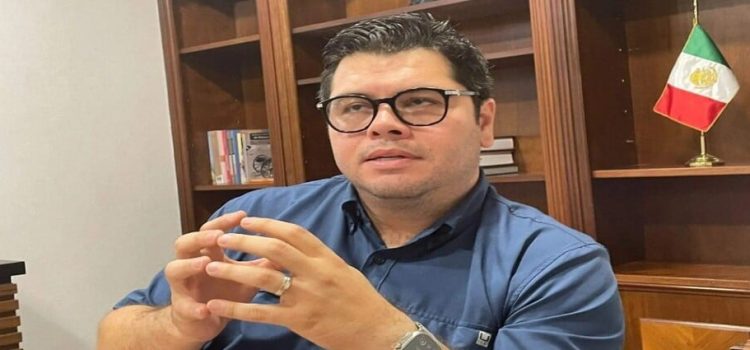 Despojan vehículo oficial a Secretario de Obras Públicas de Sinaloa