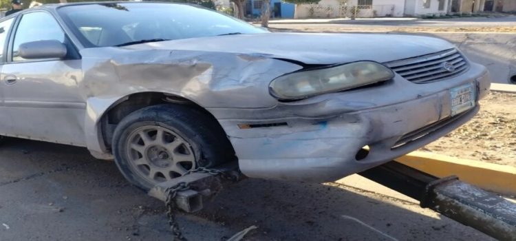 Accidente entre un Malibú y un Nissan en el sector Monferrant