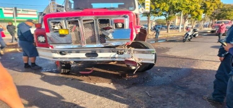 Se accidentan elementos de bomberos mientras iban a atender un incendio