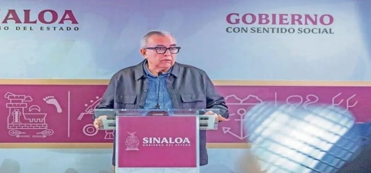 Pese a protestas, Rocha Moya se niega a renunciar