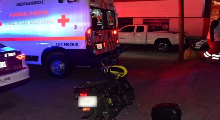 Motociclista resulta lesionado tras accidentarse