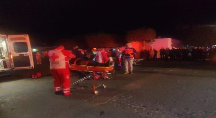 Accidente deja cinco personas lesionadas