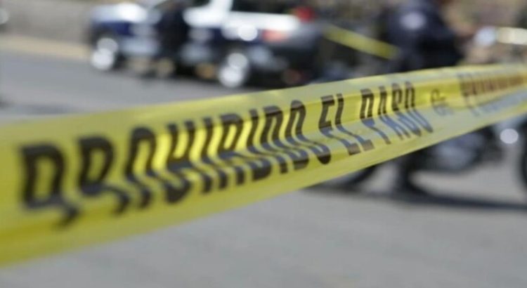 Accidente en motocicleta deja a dos sin vida y otro herido