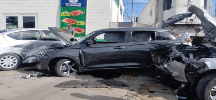 Carambola en la colonia Ampliación 12 de Octubre deja siete lesionados