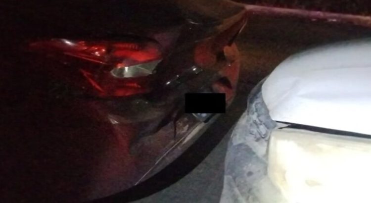 Tres vehículos chocan por alcance en el sector Insurgentes
