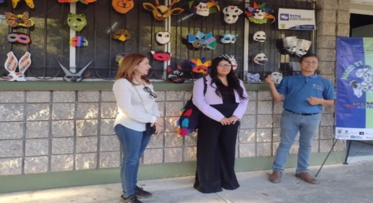 Exposición de Mascaras en la EVA de Los Mochis