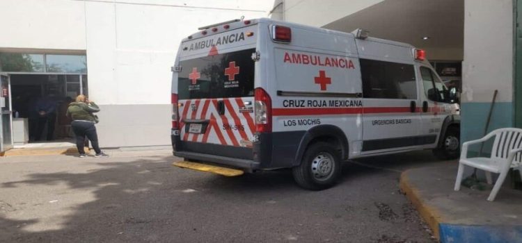 Atacan a ladrillazos a mujer de Los Mochis