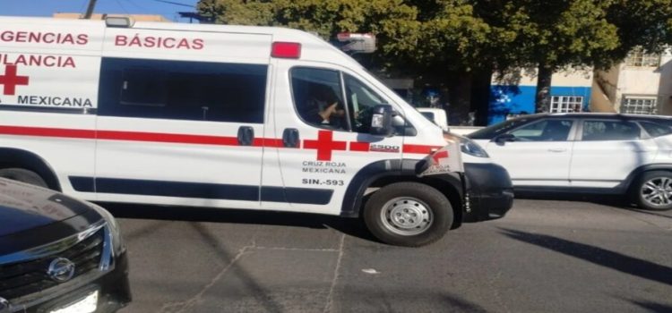 Trabajador del Ayuntamiento de Ahome resulta herido en accidente de moto