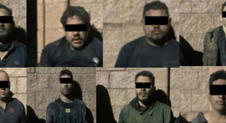 Detienen a ocho hombres armados en Sinaloa y aseguran vehículos blindados