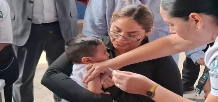 Sinaloa es el estado con mejor cobertura de vacunación a nivel nacional