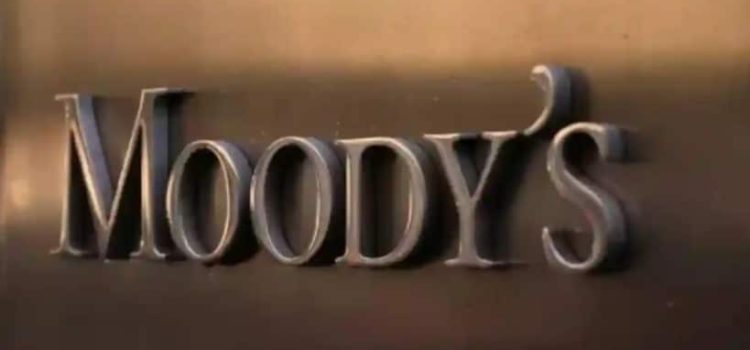 Baja Moody’s la calificación crediticia de Estados Unidos