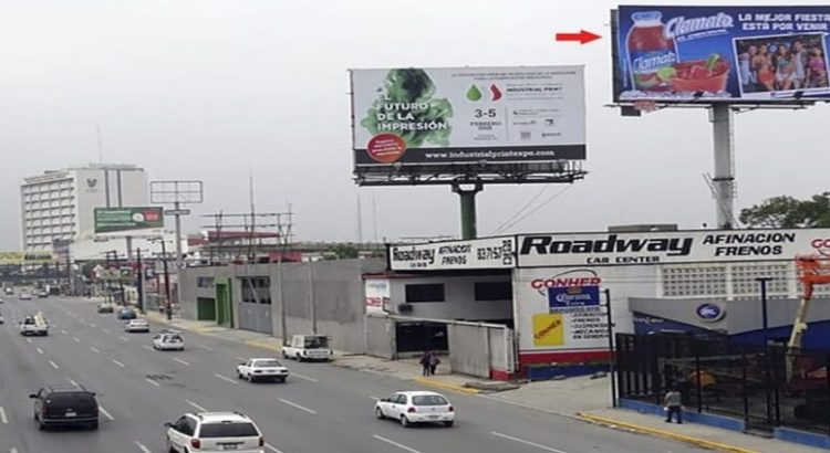 Hay 400 anuncios con infraestructura en riesgo en Los Mochis