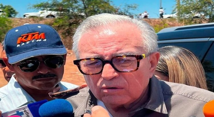 Rocha Moya confirma que existe complicidad del personal en el ingreso de armas al penal de Aguaruto
