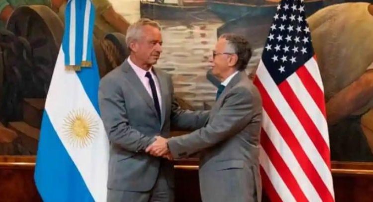 Confirma Argentina su salida de la OMS
