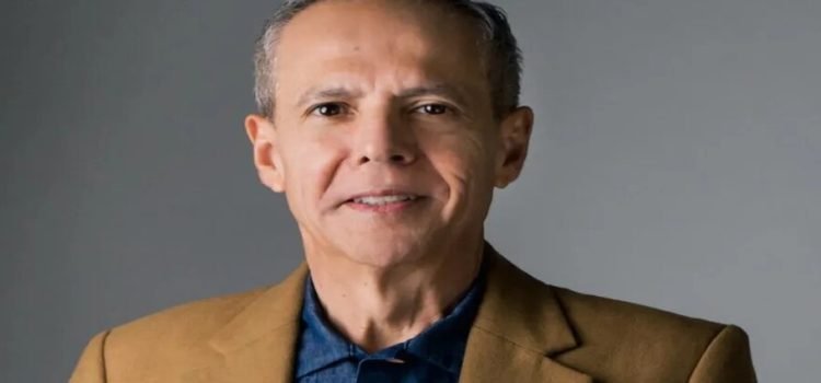 Detienen al ex alcalde Gerardo Vargas Landeros y lo liberan para aclarar su situación legal Detienen al ex alcalde Gerardo Vargas Landeros y lo liberan para aclarar su situación legal