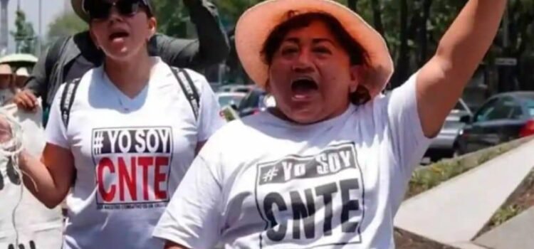 CNTE pone fin a paro y plantón en la Ciudad de México CNTE pone fin a paro y plantón en la Ciudad de México