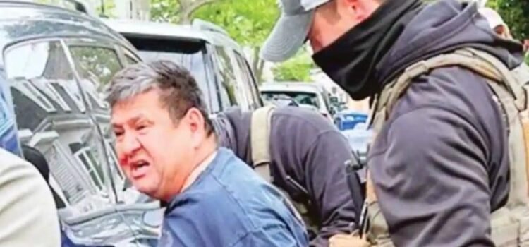 Autoridades migratorias detuvieron a más de mil indocumentados en operativo en Massachusetts Autoridades migratorias detuvieron a más de mil indocumentados en operativo en Massachusetts