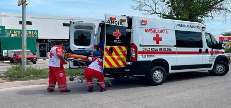 Motociclista arrolla a mujer de la tercera edad Motociclista arrolla a mujer de la tercera edad