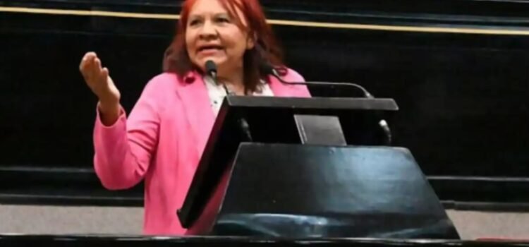 Asegura diputada que científicos veracruzanos construyeron nave para viajar a Marte Asegura diputada que científicos veracruzanos construyeron nave para viajar a Marte