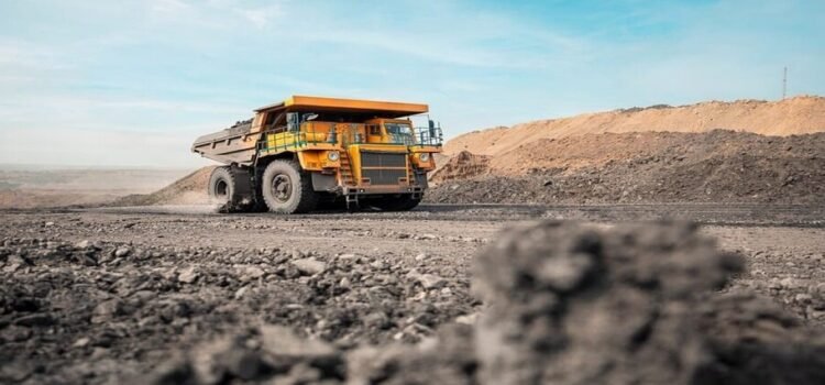 Inversión minera en Sinaloa rebasa los 9 mil millones de pesos durante el gobierno de Rocha Inversión minera en Sinaloa rebasa los 9 mil millones de pesos durante el gobierno de Rocha