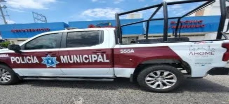 Hombre armado asalta tienda en Los Mochis y escapa en bicicleta con dinero en efectivo